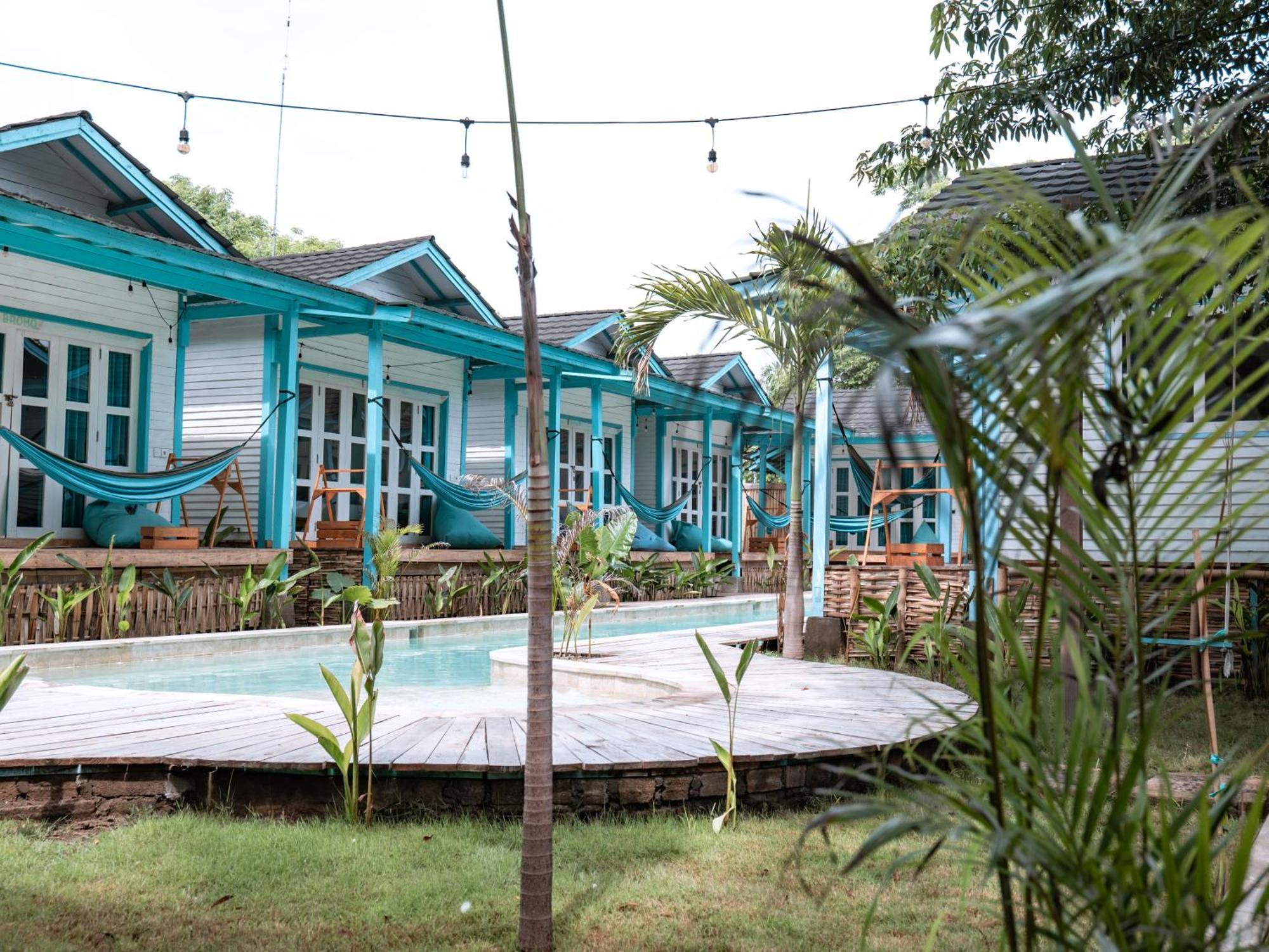 길리트라왕안 Casa Kapuas B&B 외부 사진