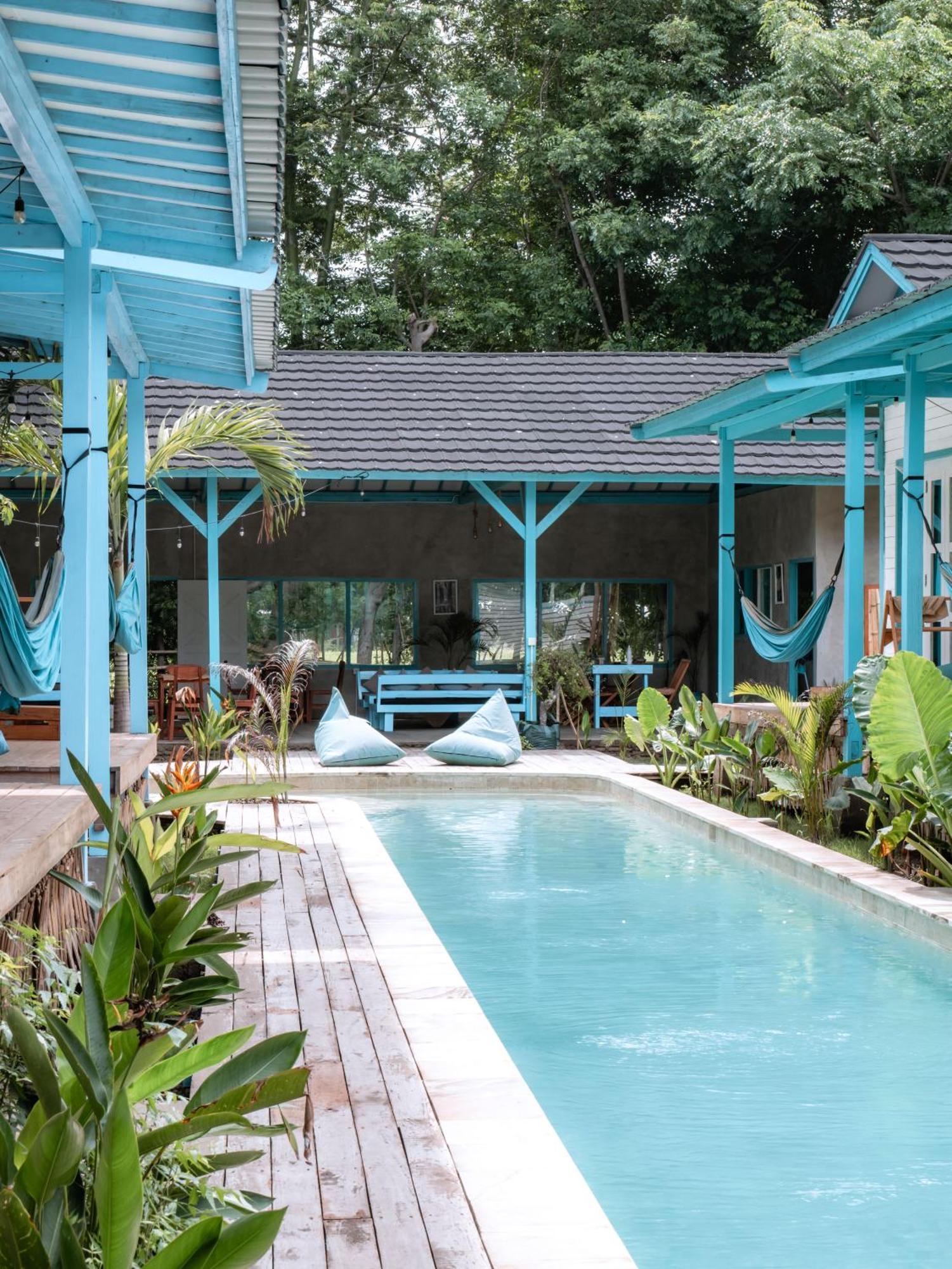 길리트라왕안 Casa Kapuas B&B 외부 사진